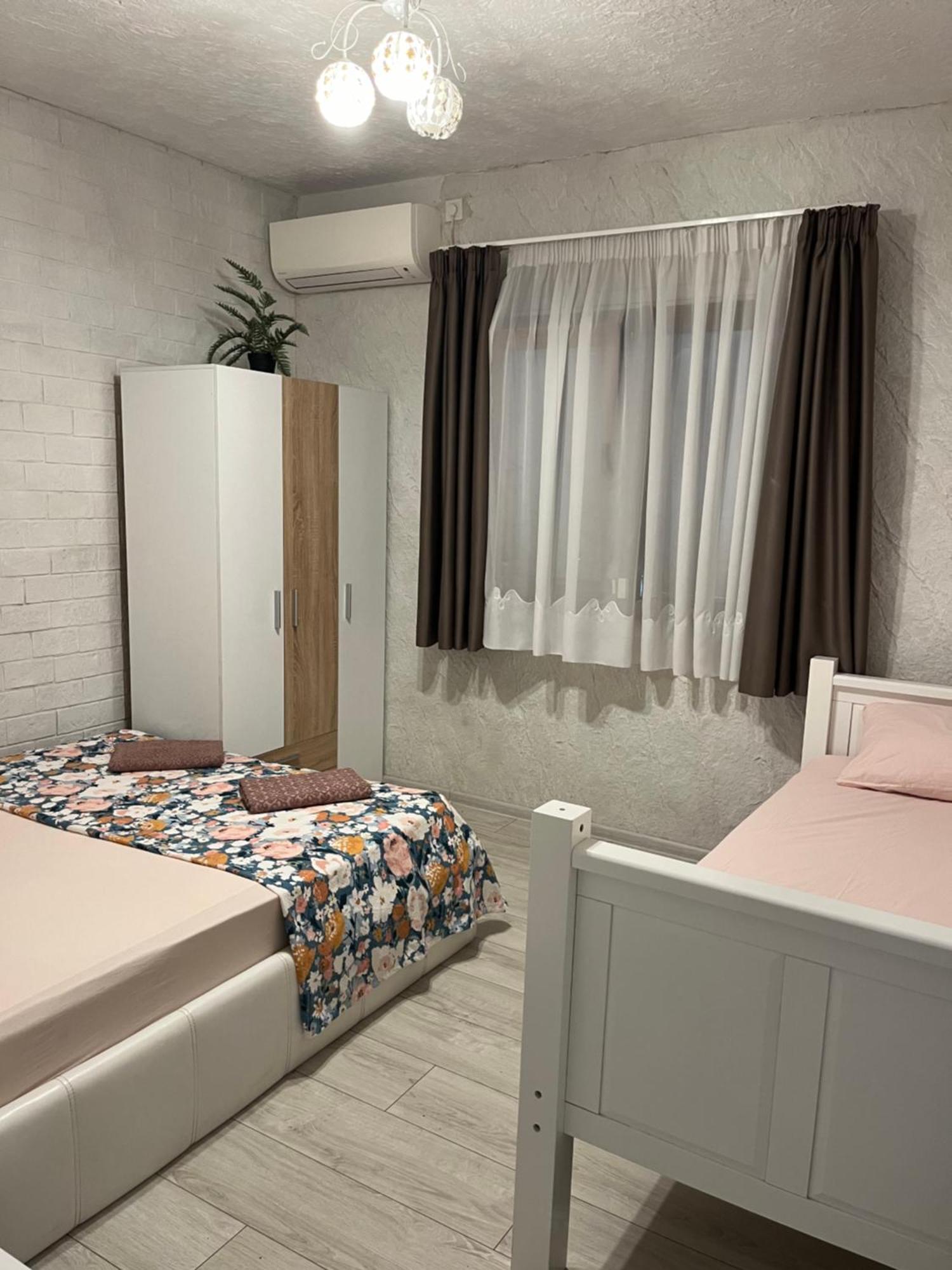 Guest House Costa 2 Kariani Luaran gambar